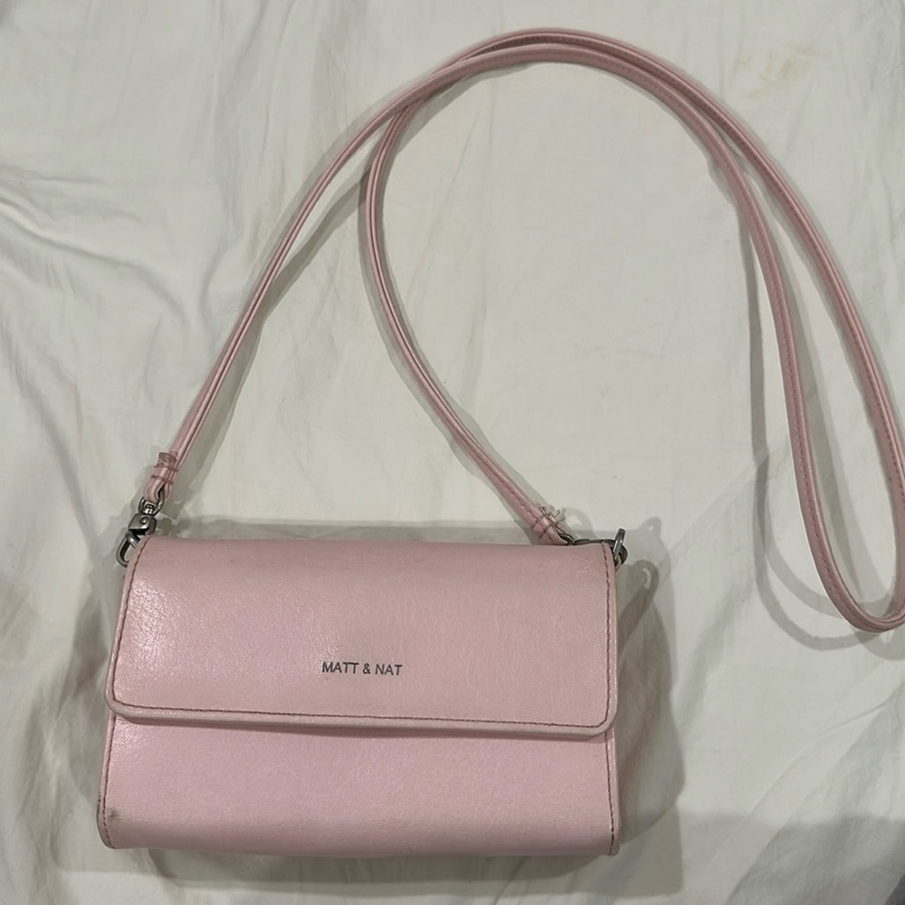 Matt and nat mini pink bag